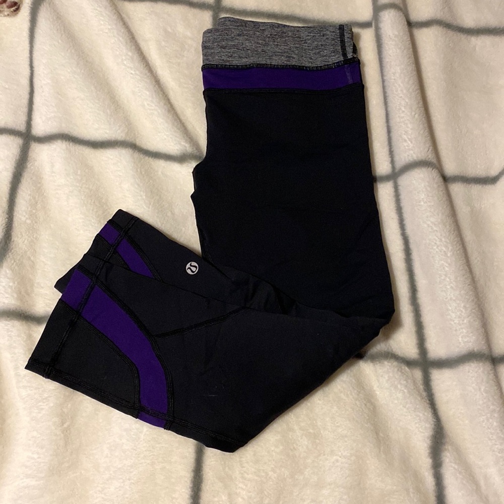 Women’s Lululemon Leggings. Size 8.